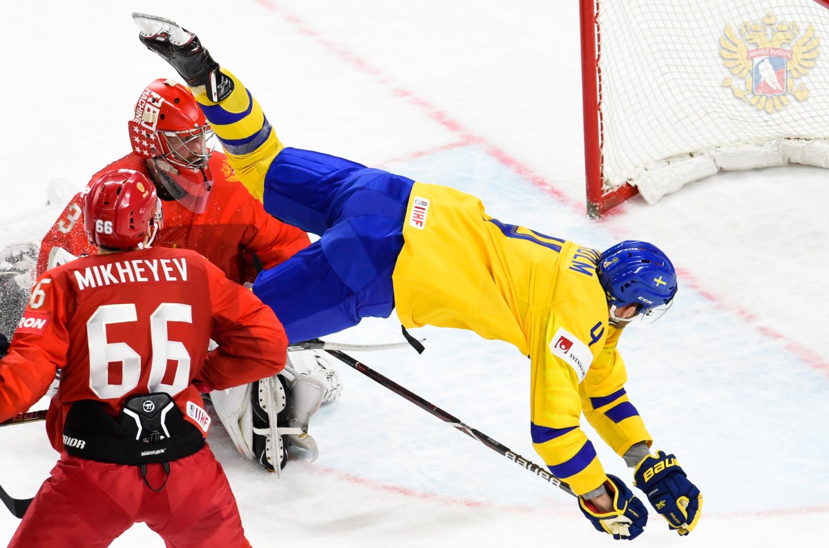 Канал матч хоккей прямой эфир. Россия Швеция хоккей. Хоккей Россия Швеция прямой эфир.